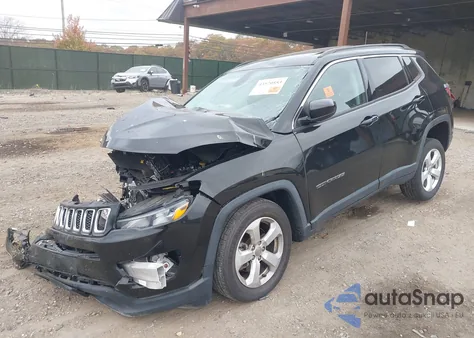 2019 Jeep Compass Latitude 4X4 z USA, uszkodzony, nr VIN 3C4NJDBB0KT761223